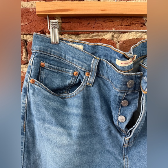 Levi Wedgie Skinny Jeans - 16W - Picture 5 of 7